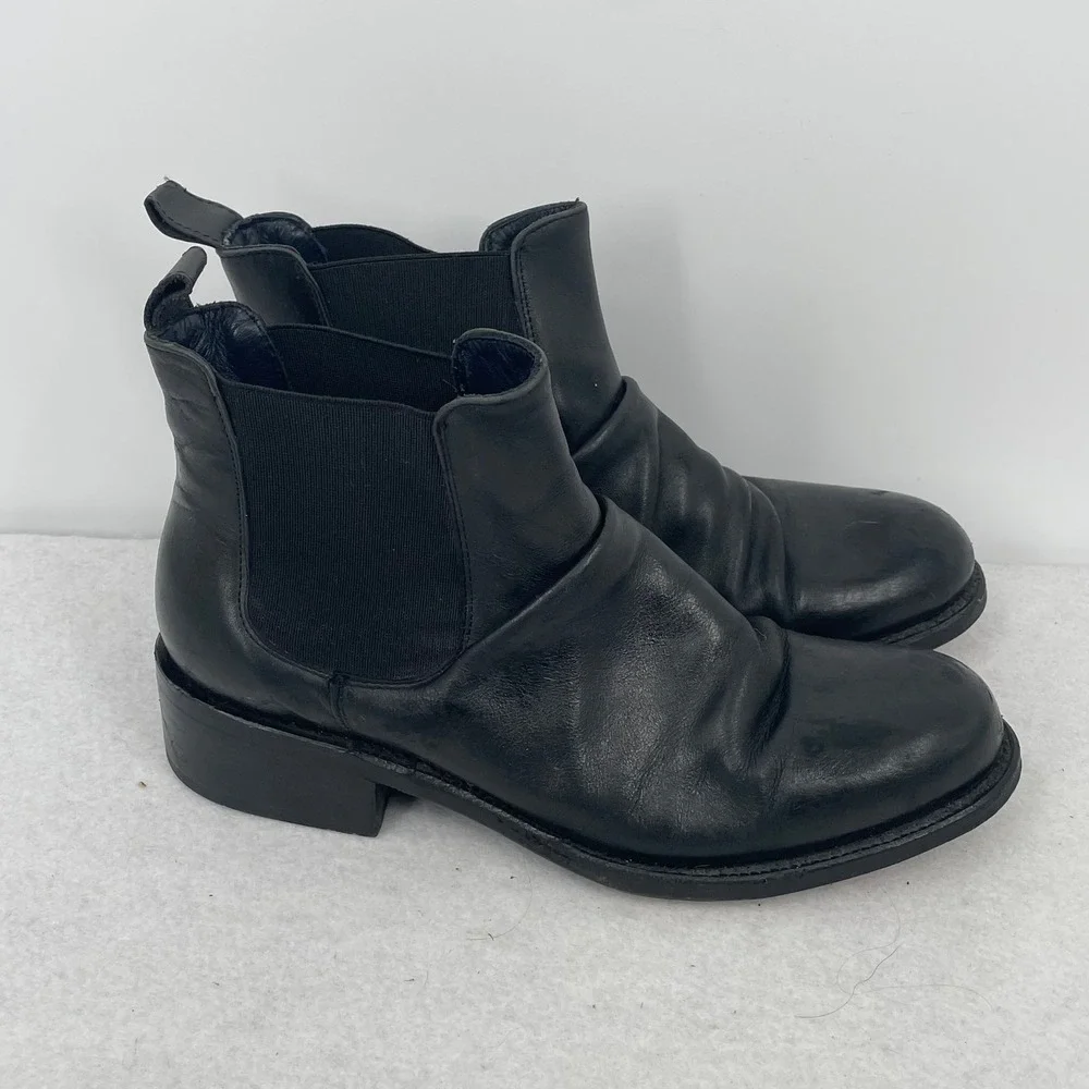 DW Goodyear Black Leather Chelsea Boots Welt Vero Cuoio Women Size 8 - Picture 1 of 10